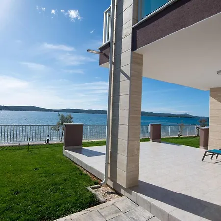 Apartments Villa Marija II Biograd Na Moru Exterior photo